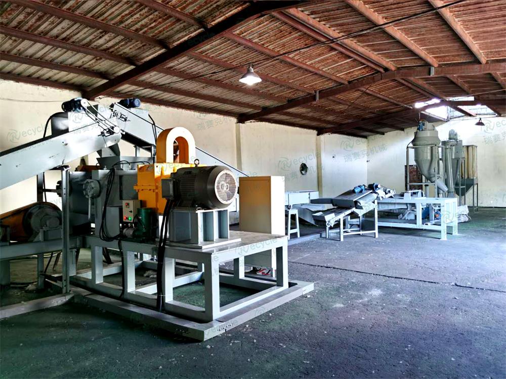 廢舊輪膠粉生產(chǎn)線(xiàn),廢舊汽車(chē)輪胎回