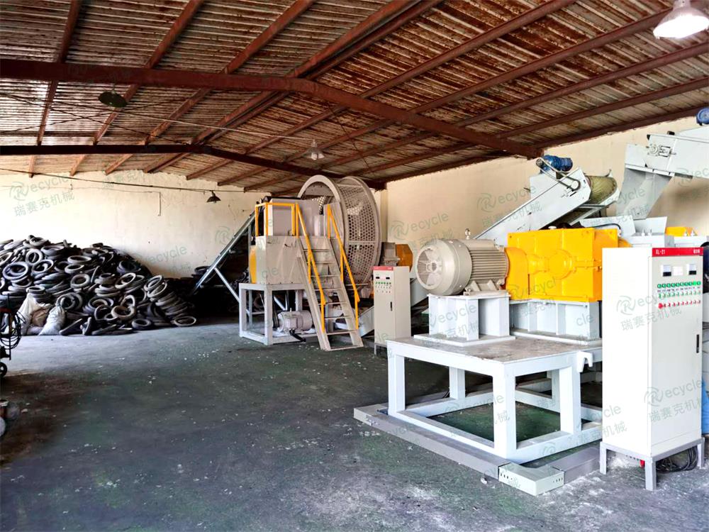 廢舊輪胎再處理設(shè)備.jpg