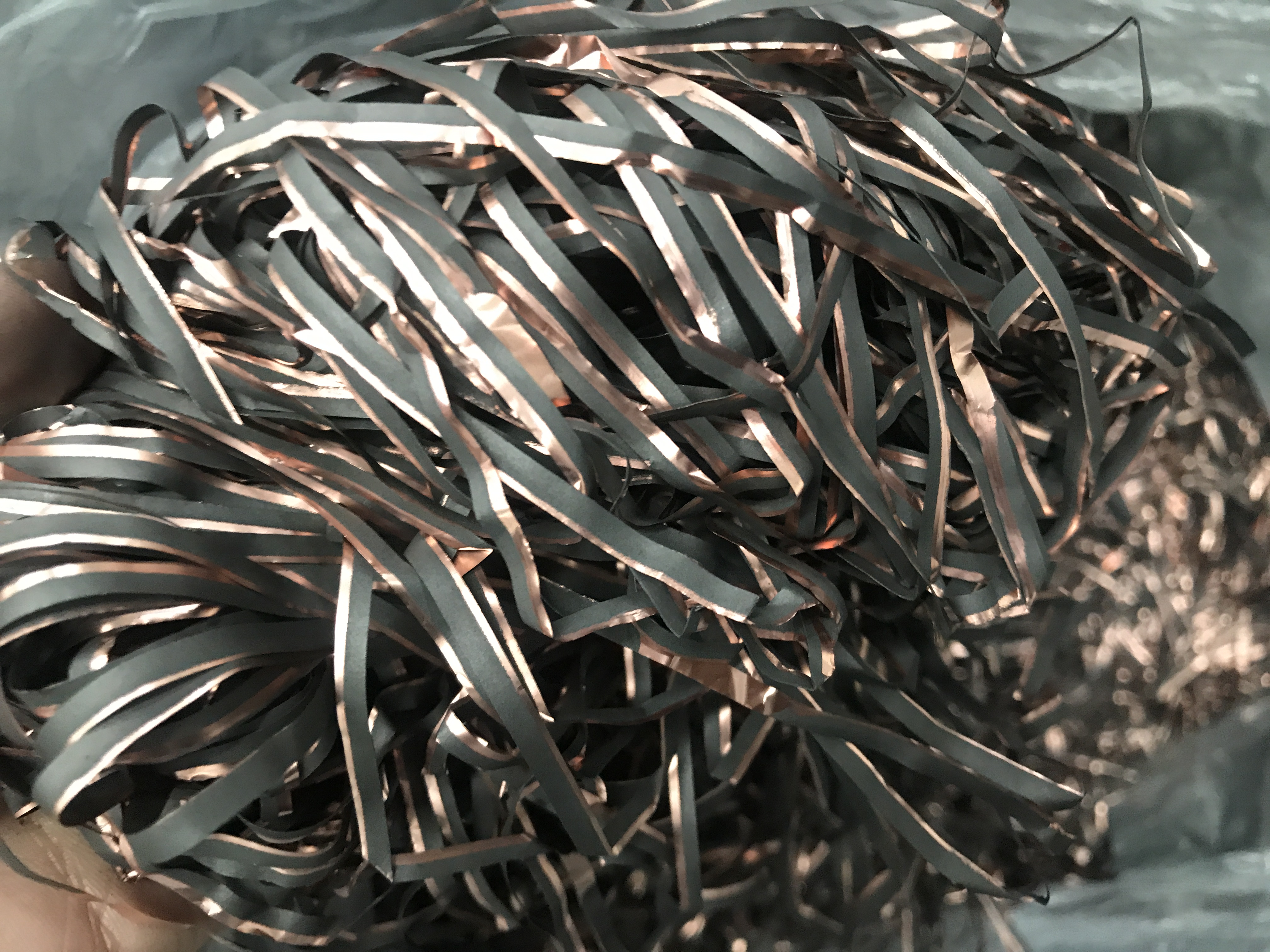 鋰電池極片處理設(shè)備-鋰電池負極片破碎視頻